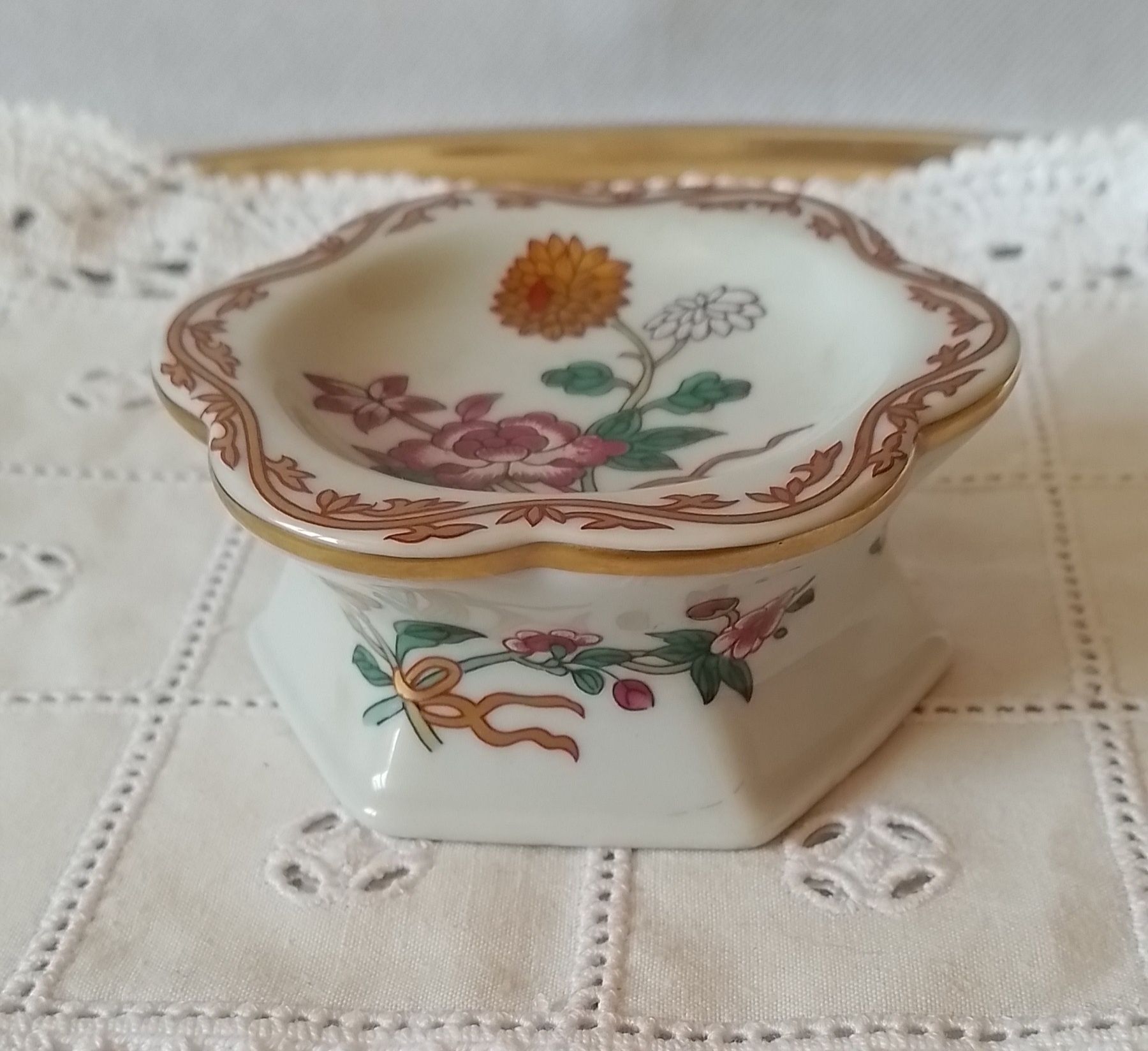 Saleiro em porcelana Vista Alegre