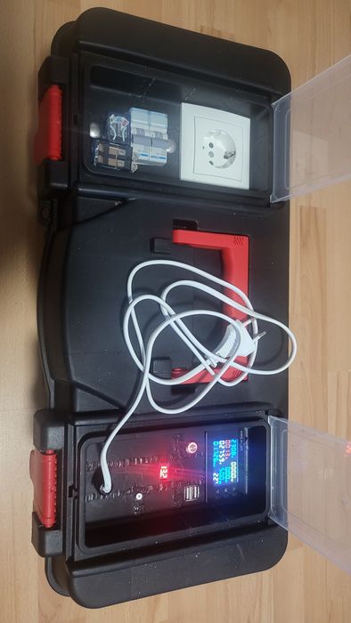 Джерело безперебійного живлення.