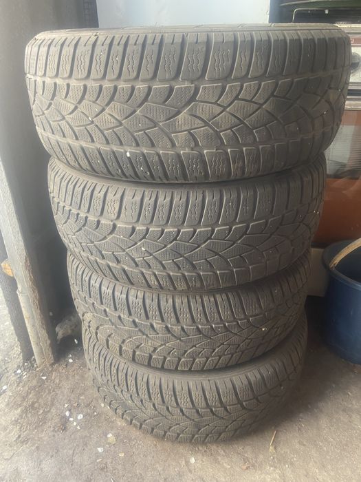 Продам зимнюю резину  205/55 р 16