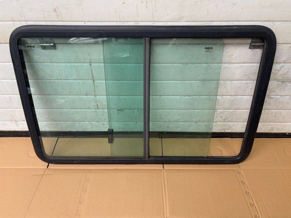 Szyba boczna kamper Iveco Daily przesuwna