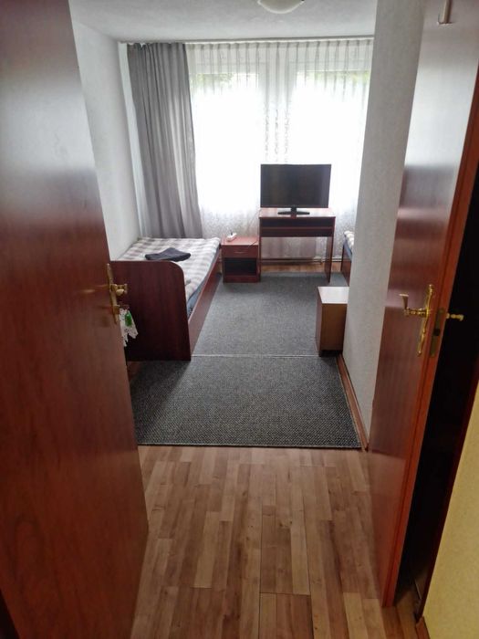 Noclegi tanio nocleg pokój z łazienką Mostowa 13 Kędzierzyn-Koźle Azot