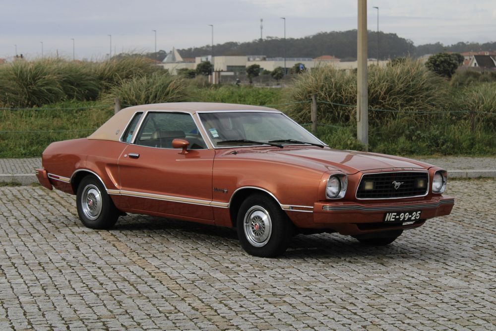 Ford Mustang 2 para casamentos com chauffer