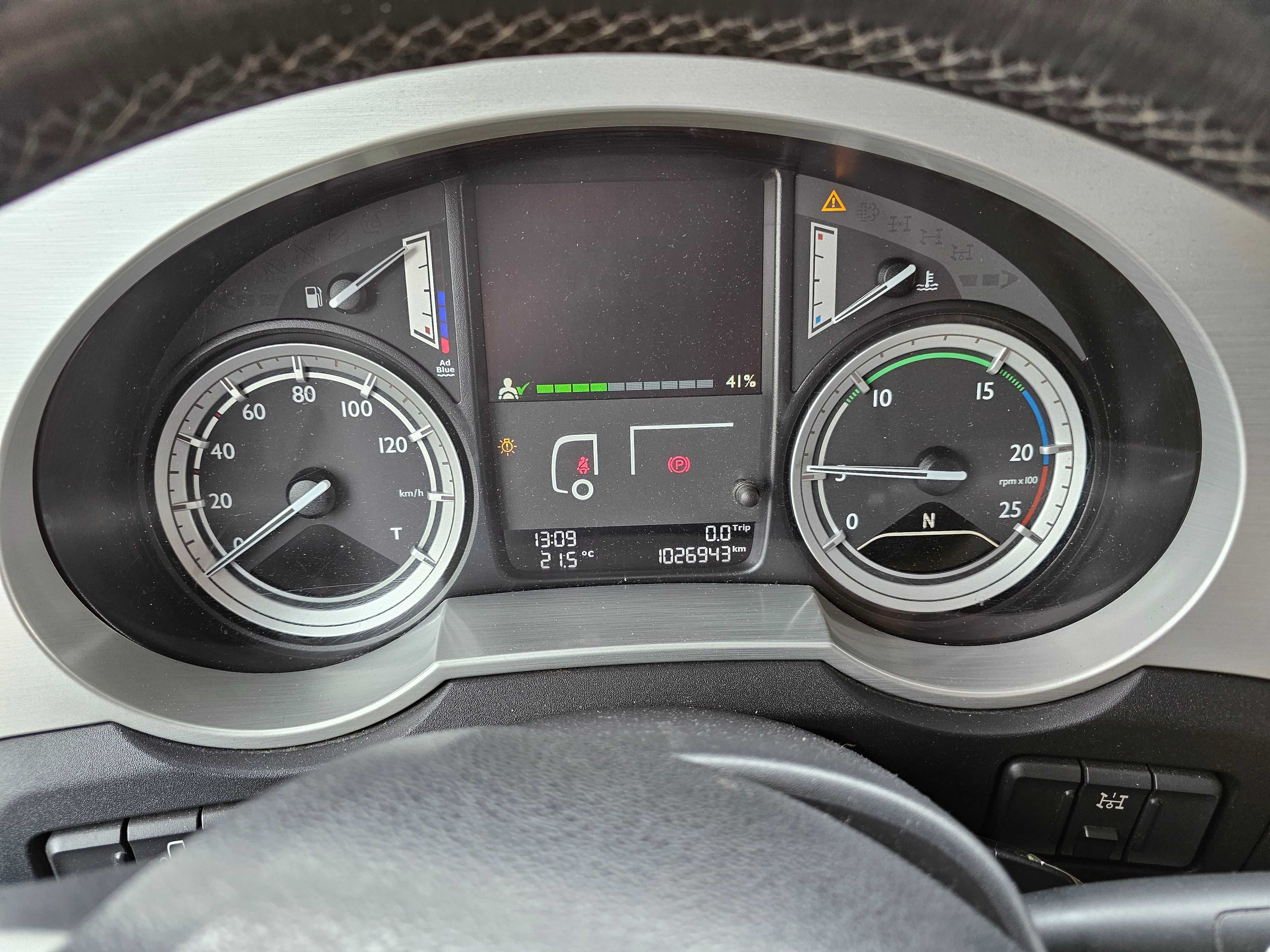 Sprzedam Ciągnik Siodłowy Daf xf 106 510km z 2015 r