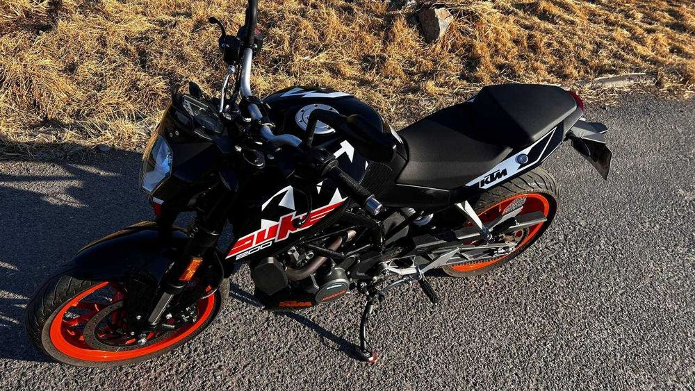 KTM DUKE 200 2021