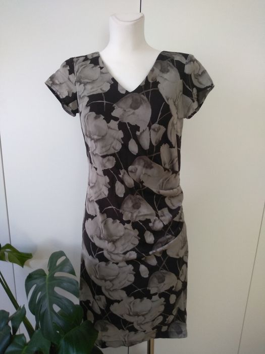 Sukienka nowa St-martins rozm.34-36