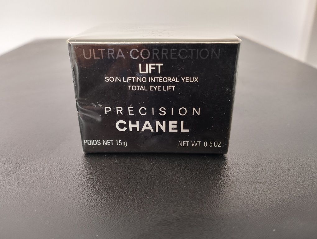 Krem pod oczy Chanel Ultra Correction Lift