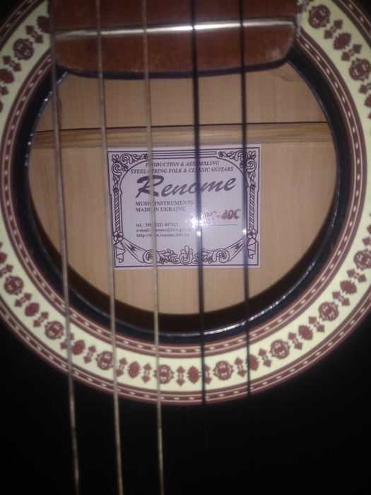Продам гітару Renome у гарному стані
