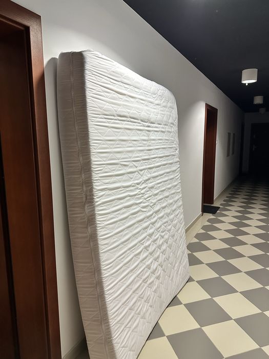Materac HOVAG IKEA 140x200 swieży, czysty