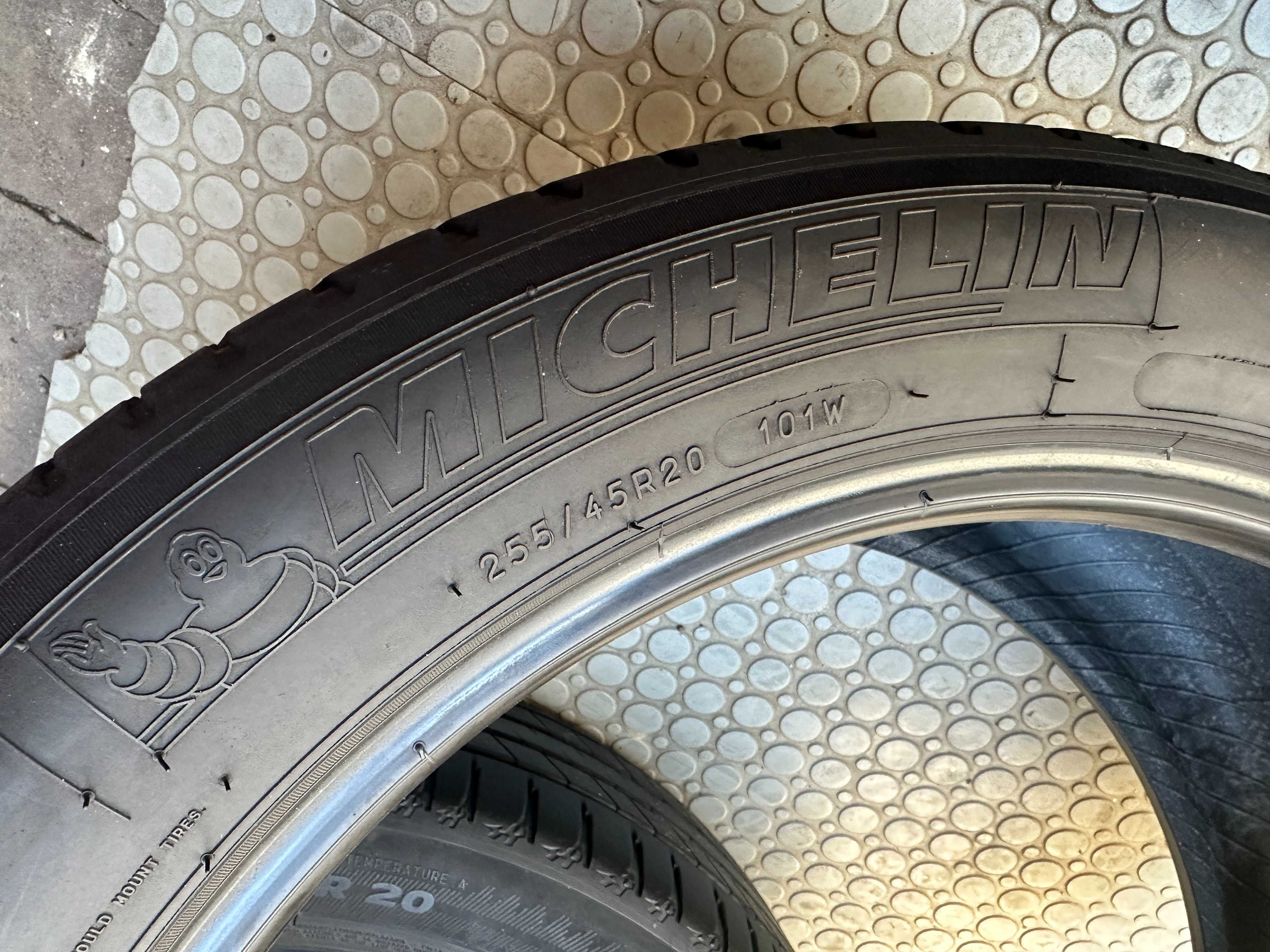 255-45 R20 101W Michelin Latitude Sport 3 AO 4шт