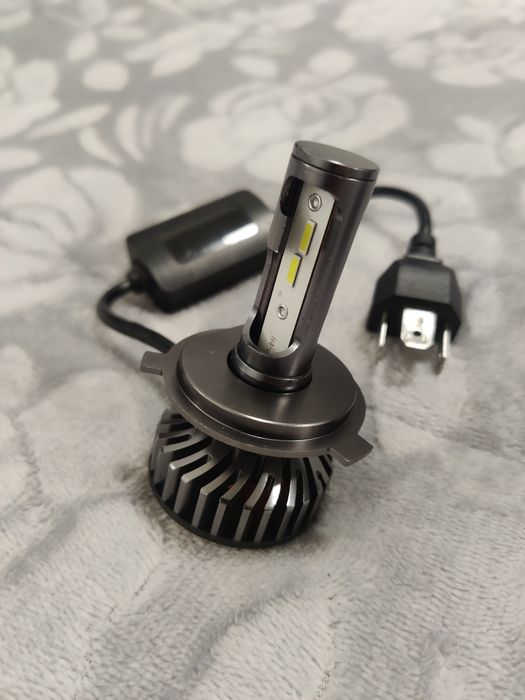 Luzes LED H4 (igual a novo)