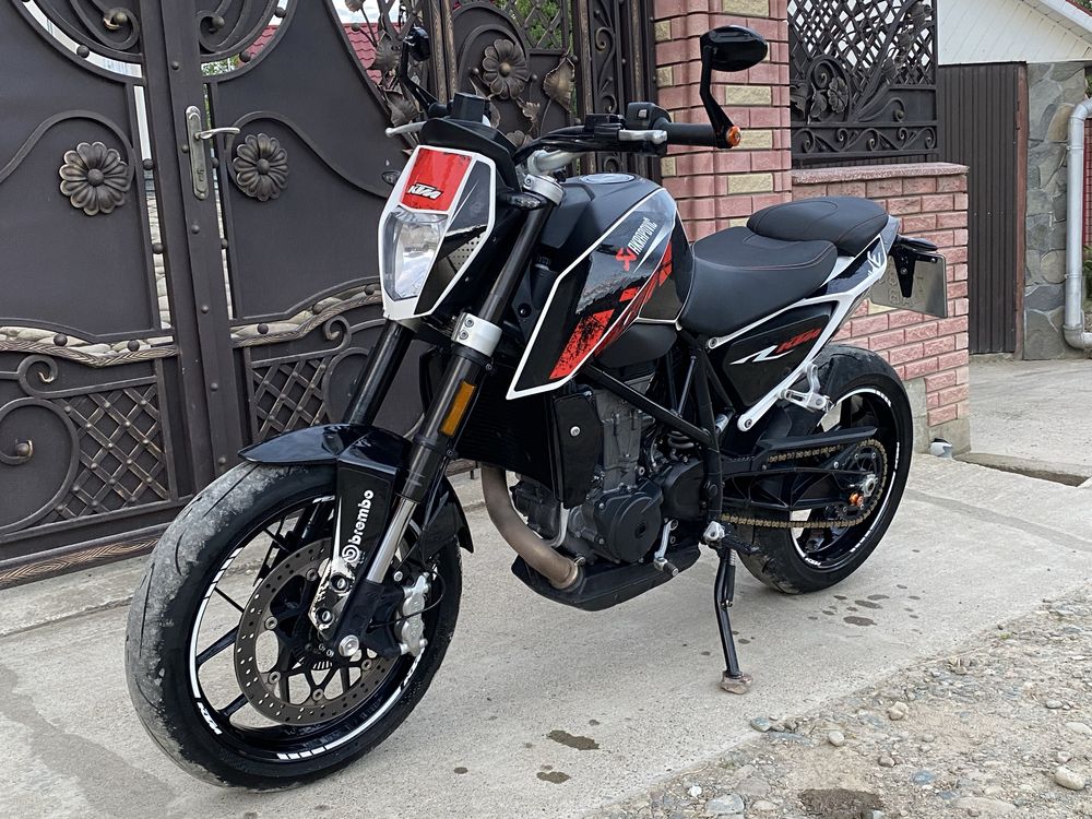 Продам KTM DUKE 690 2020 Рік!