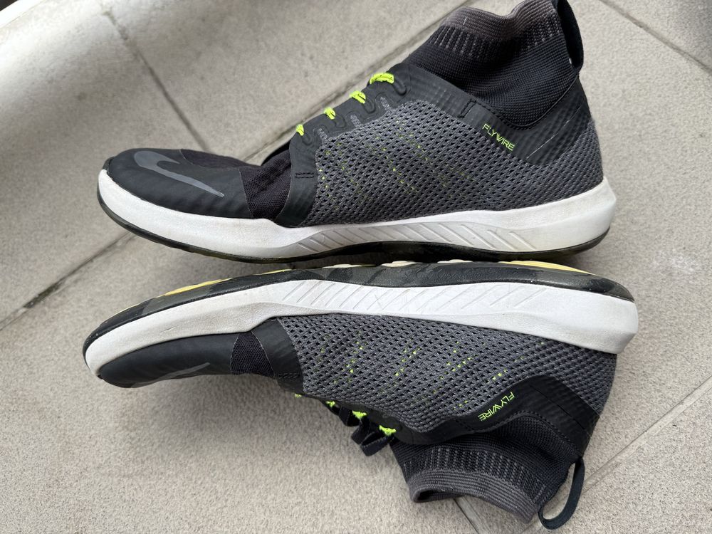 Nike Flylon Train Dynamic Shoes