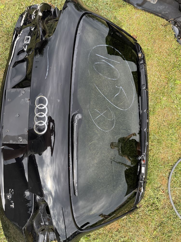 Бампер  та задя дверка багажника audi q7 2015