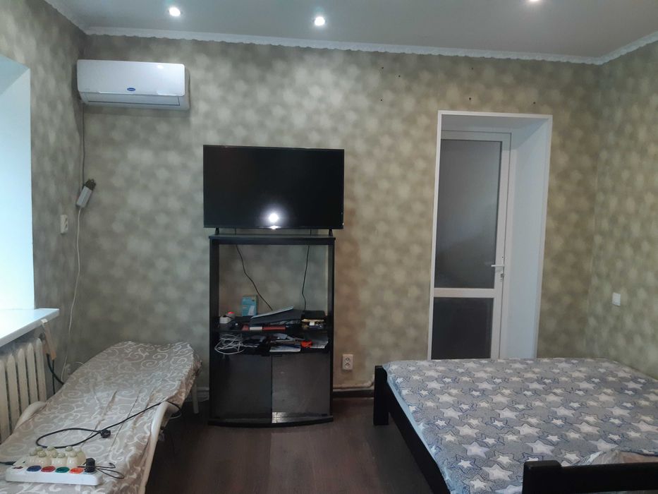 Продам  3/5 частини будинку в мкр-ні Ракетна Роща