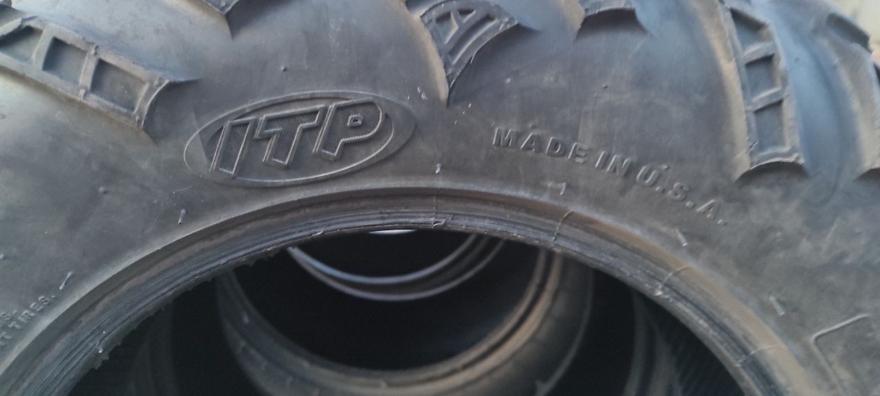Продам комплект резини на квадроцикол або багги,itp terracross 26x8p14