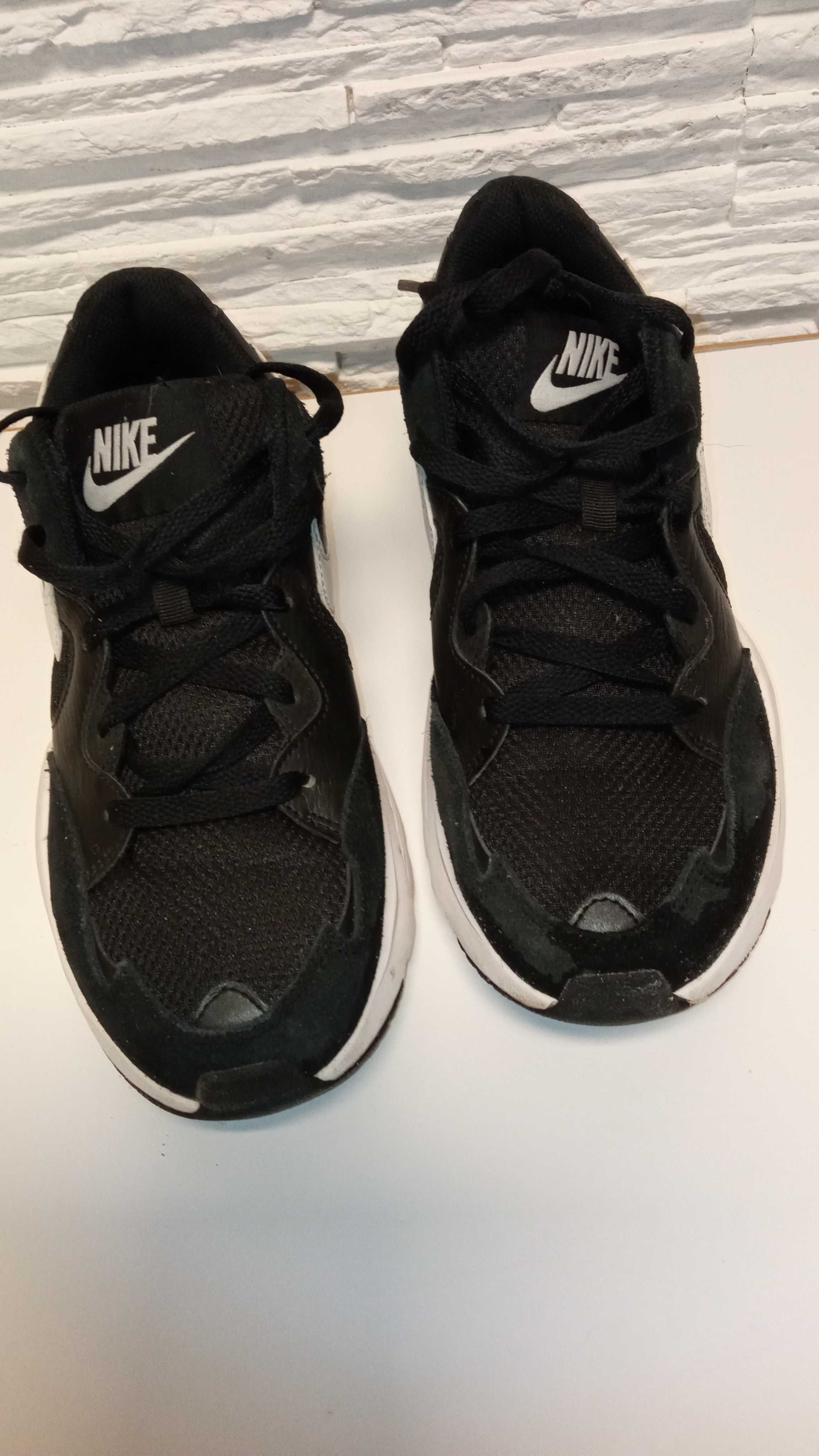 Buty sportowe Nike r.40