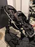 Lekki zwrotny wózek Baby Jogger City Select rok po roku