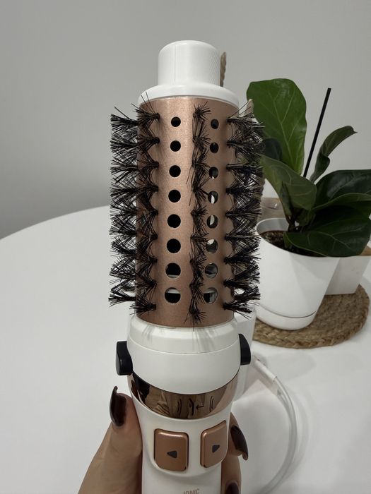 фен-браш Rowenta CF9720F0