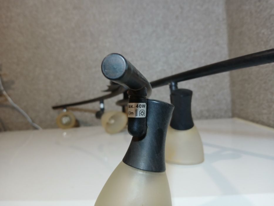 Люстра у вітальню