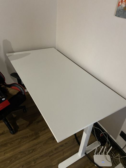 Стіл для Компʼютера або для повсякденних задач