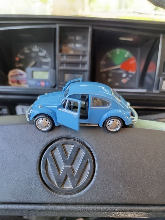 VW Beetle    жук