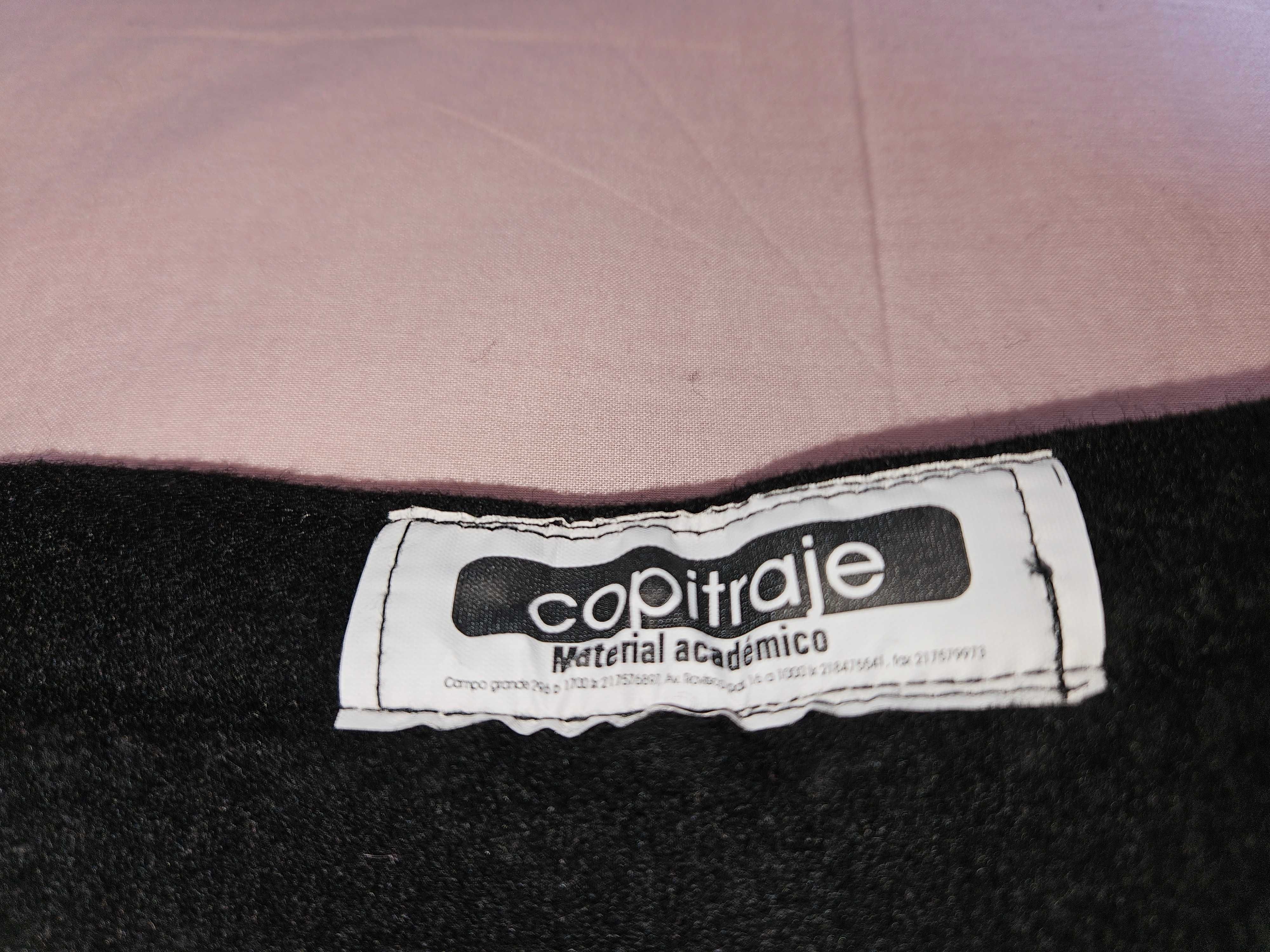 Traje Académico feminino, comprado na Copitraje em Lisboa