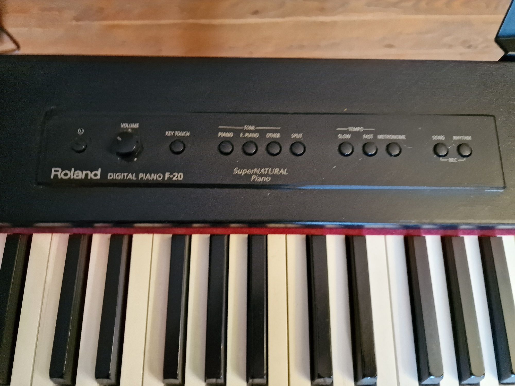 Pianino elektryczne Roland F20