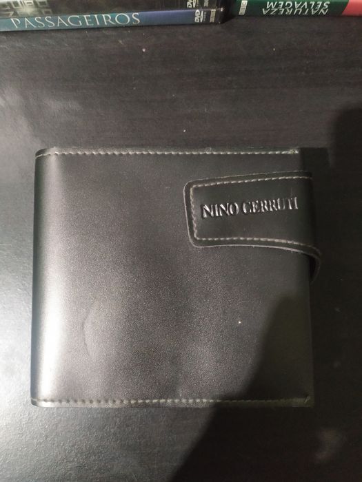 Porta DVDs ou CDs capa de tecido por dentro de plástico forte