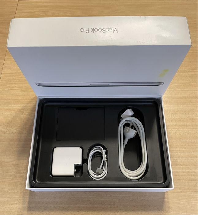 Macbook Pro 13” 2015 i5 8gb Ssd128gb GARANTIA