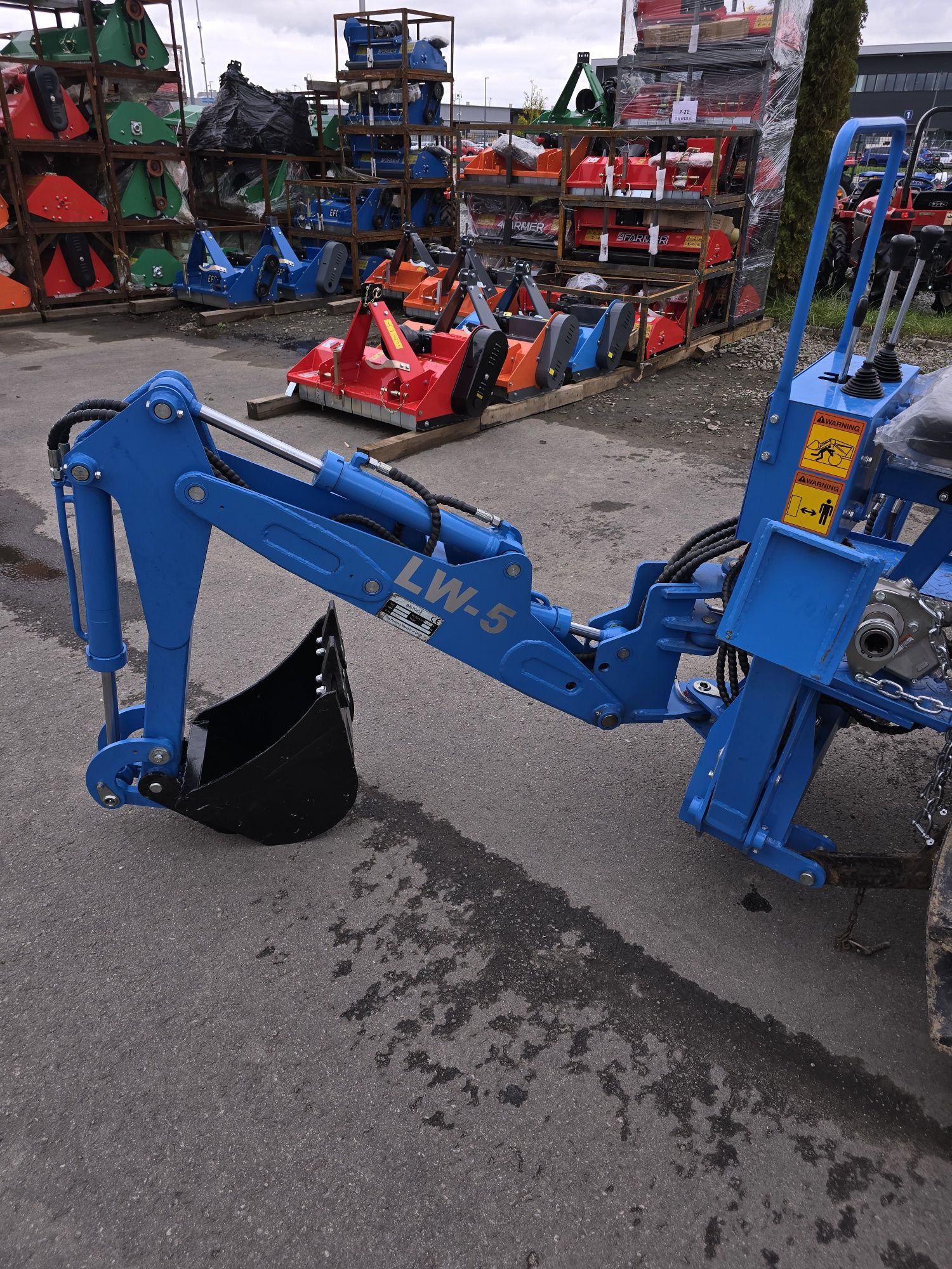 Łyżka 25cm i inne- do koparki - na tył traktora kopareczka