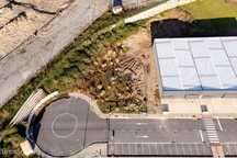 Pavilhão industrial novo com 895m2 em Vilaça, Braga