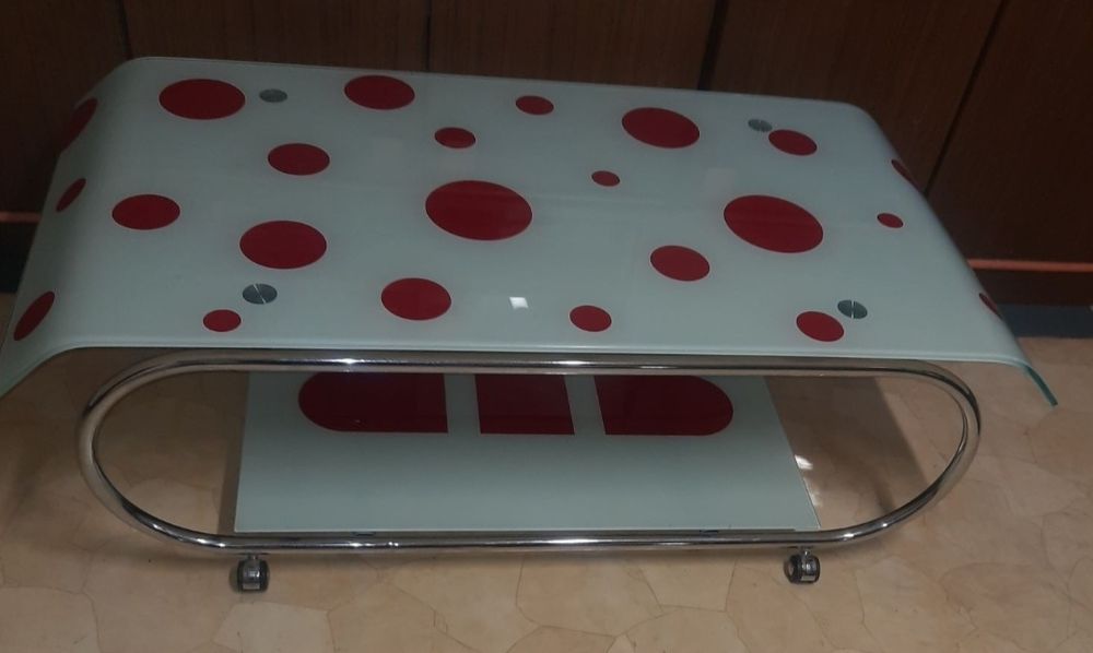 Stolik kawowy  że szkła hartowanego