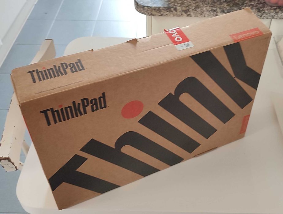 LENOVO Thinkpad T14s Gen 4 Ryzen 5 Pro 16g 512g Wifi 4G WIN11Pro NOVO