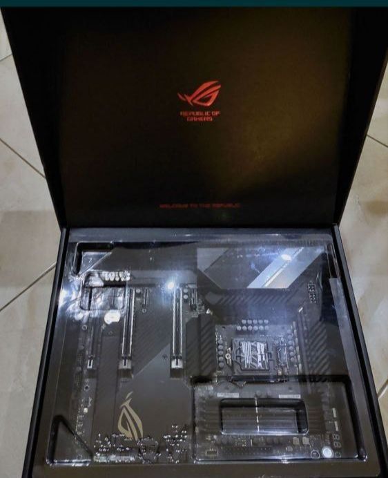 Asus rog MAXIMUS XII hero WI-FI