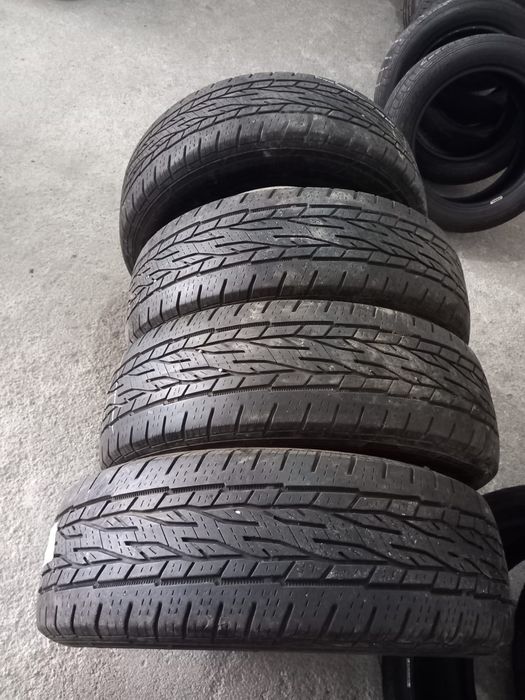 2 Pneus 205/70R15 Continental 4x4