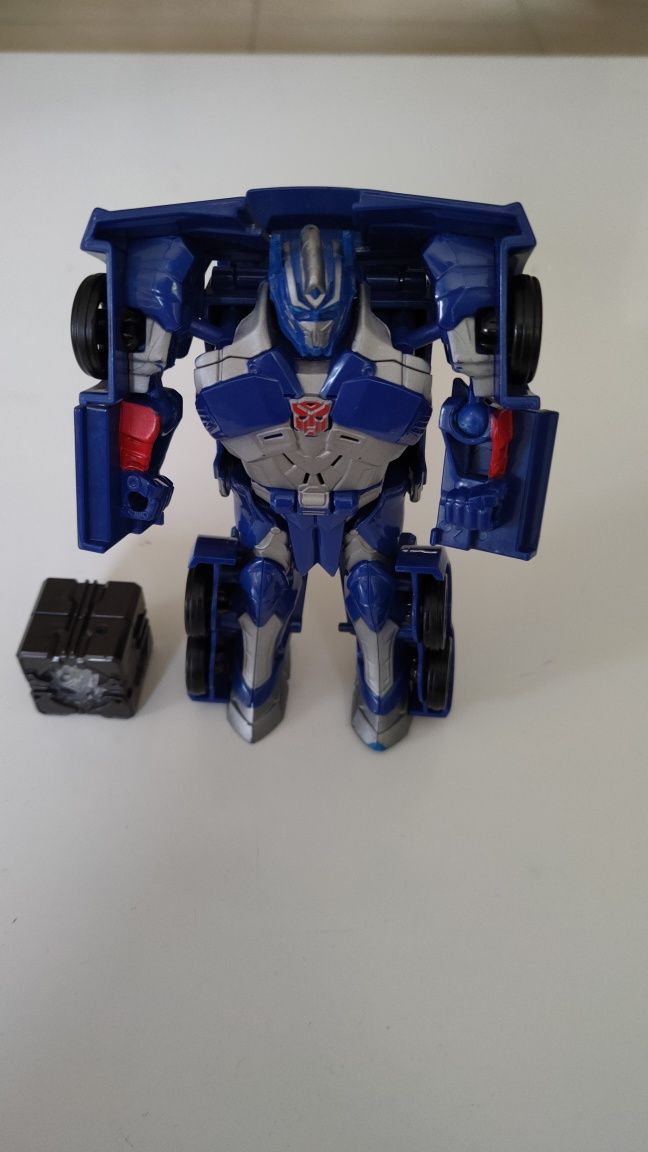 Transformers autobot Optimus Prime wszechiskra