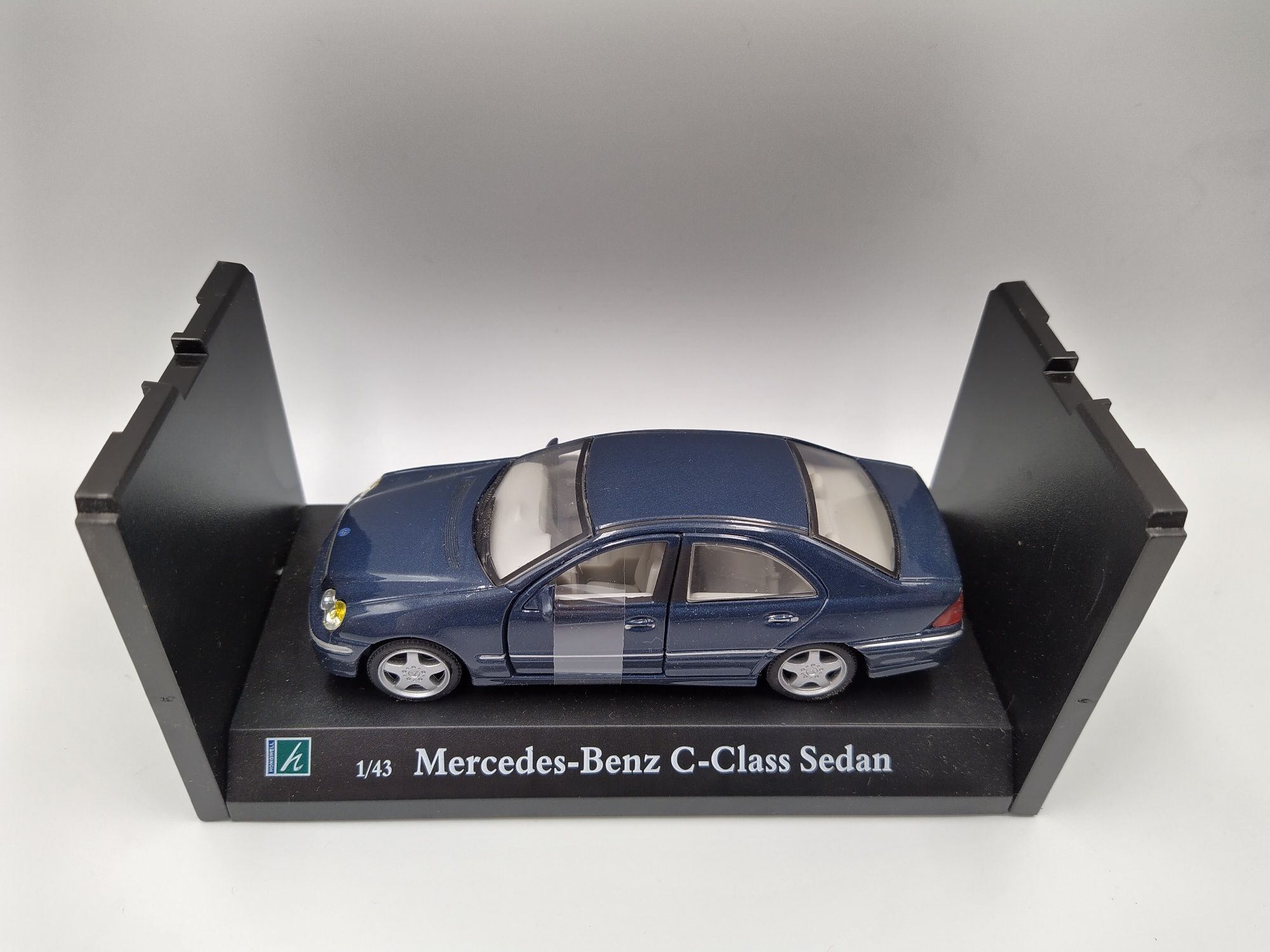 Mercedes Benz C klasse Skala 1:43 Hongwell Cararama