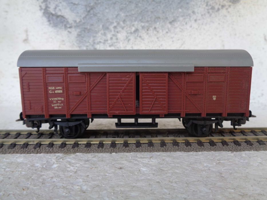 1:87 LIMA Vagão mercadorias com portas de correr da NSB