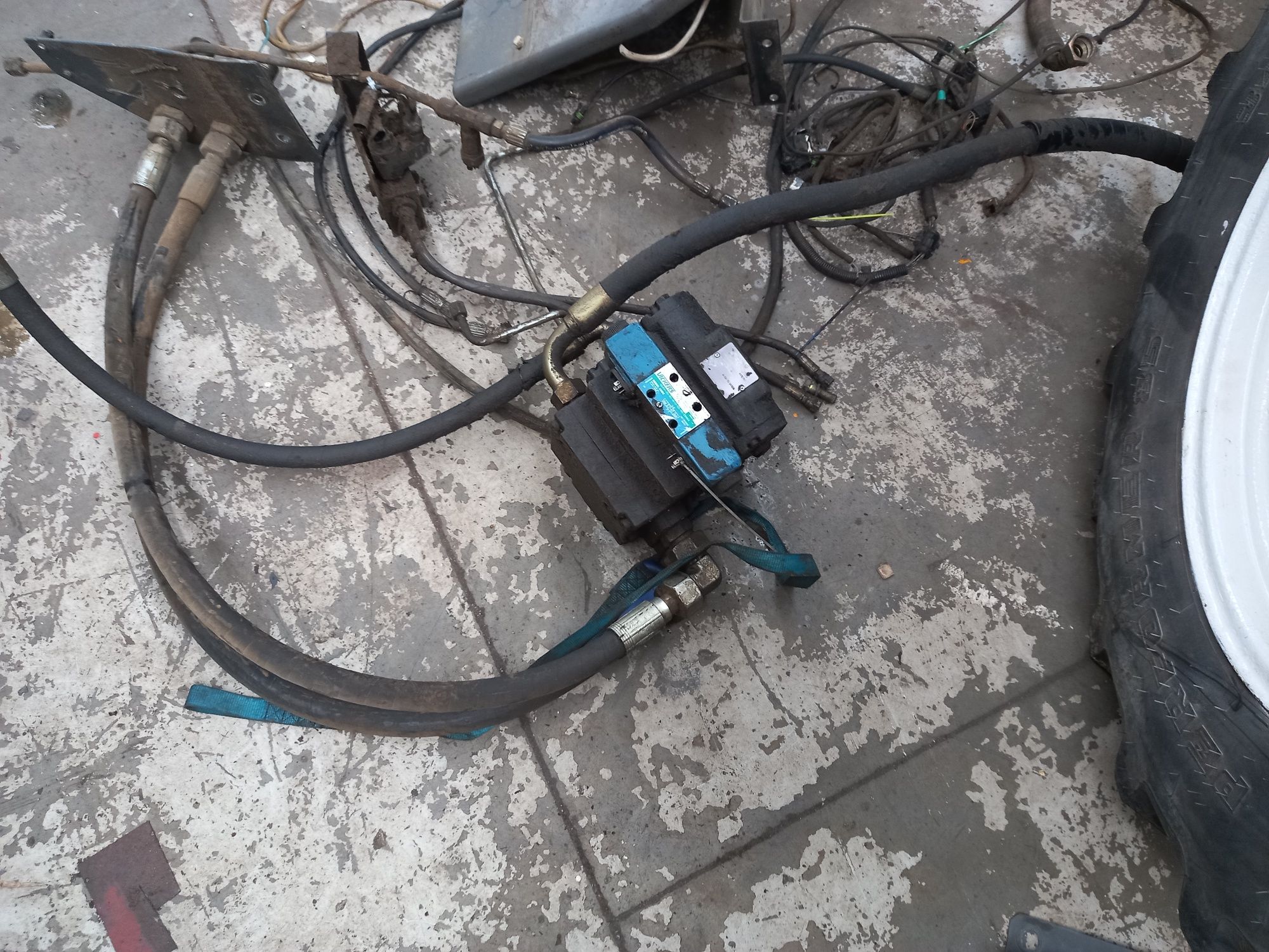 Pompa Sauer danfoss do traktora renault ergos od napedu kosiarki