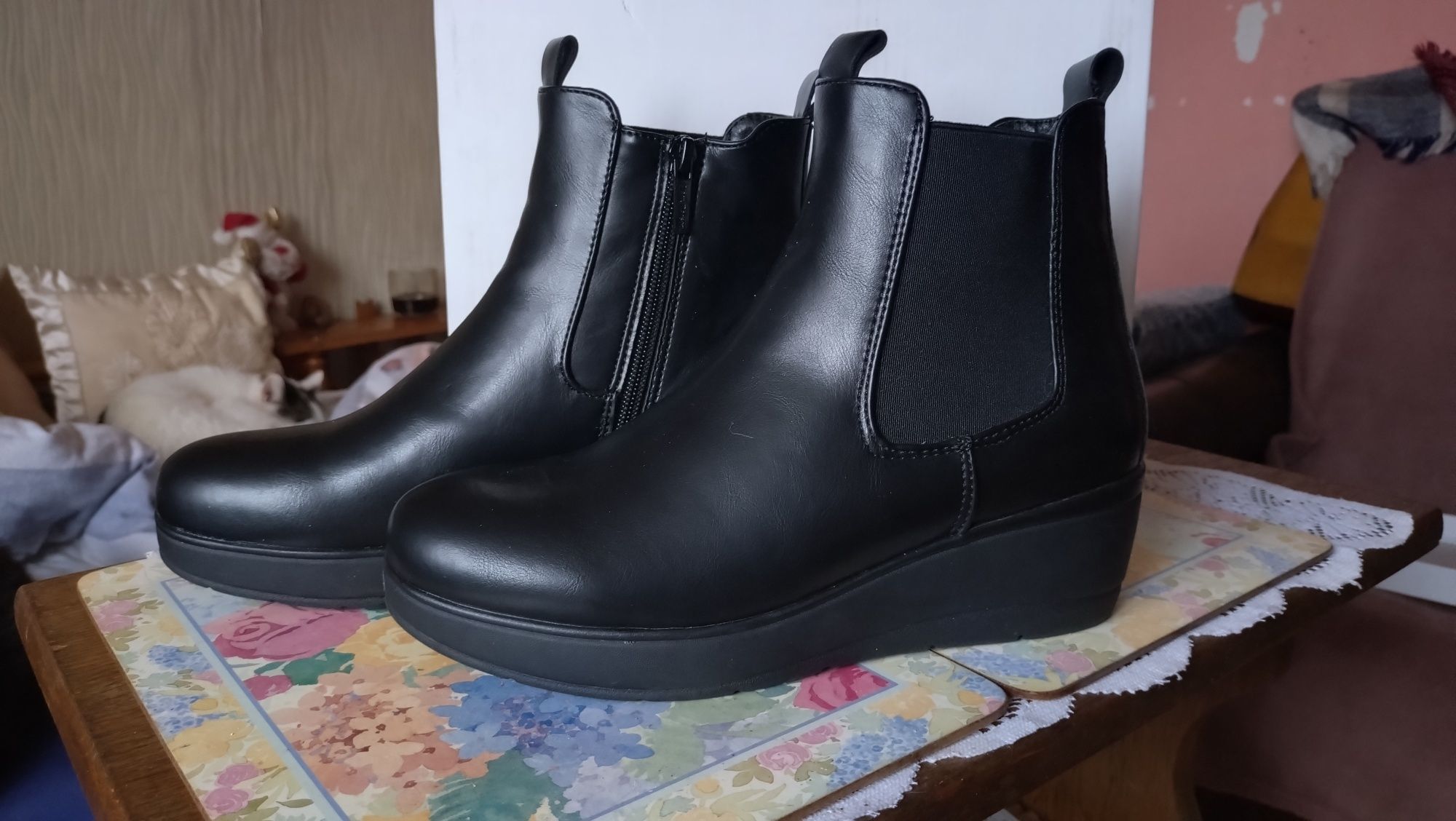 Botki Clara Barson czarne 39 koturn