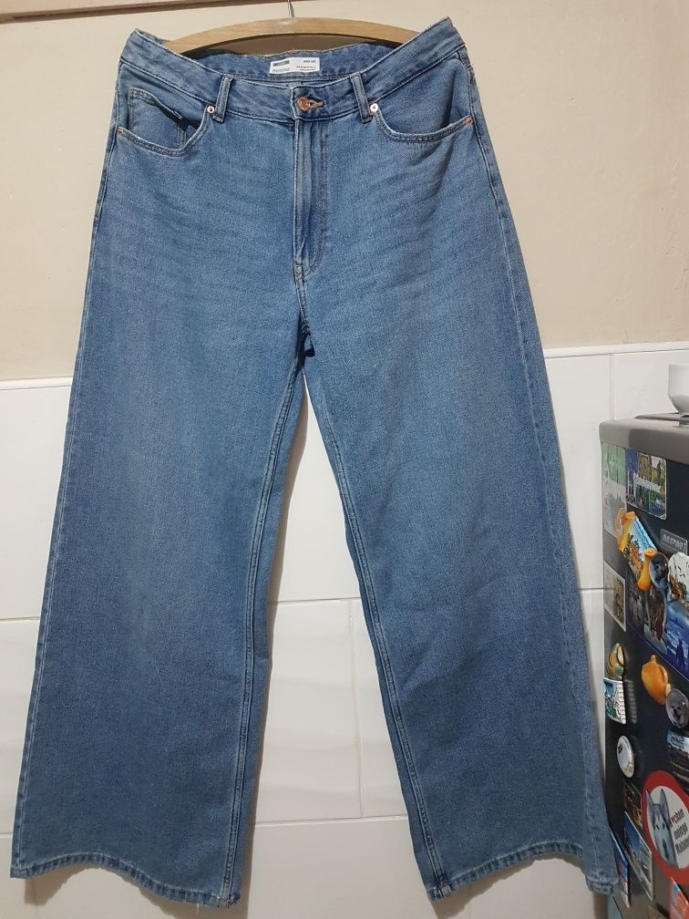 Spodnie jeansy roz.40 Bershka nogawki szerokie, proste