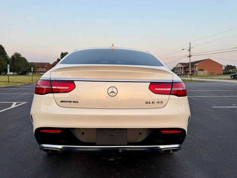 Mercedes-Benz GLE AMG GLE 43      2017