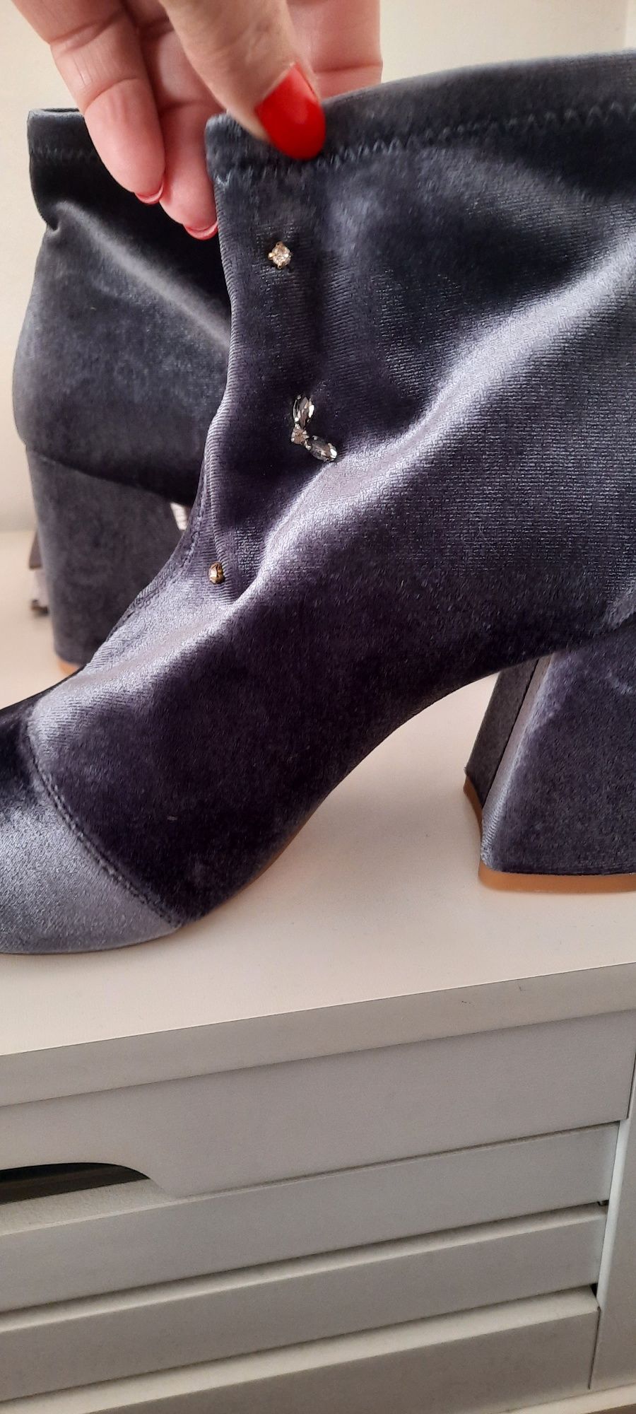 Botins veludo tamanho 39 Stradivarius