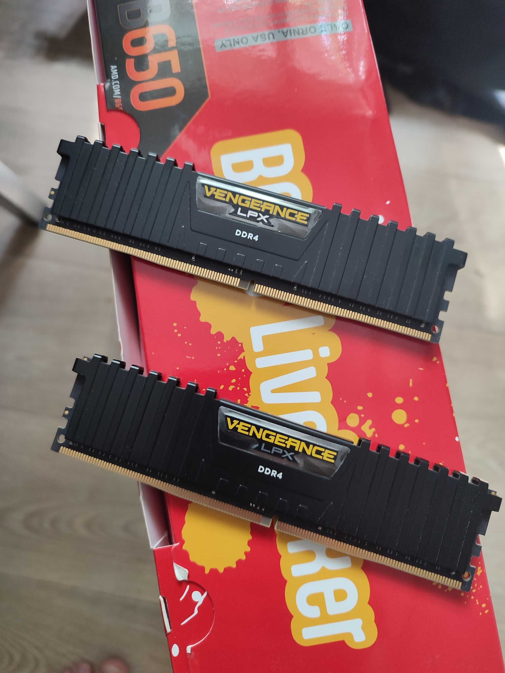 DDR4 оперативна пам'ять Corsair Vengeance