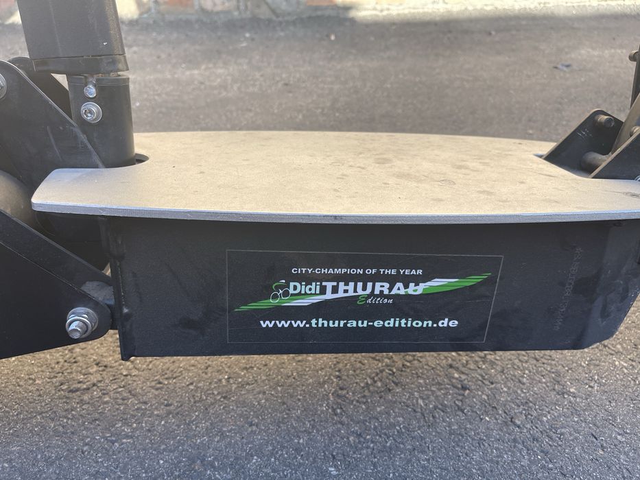 Електросамокат з сидінням Didi Thurau (можливий невеликий торг)