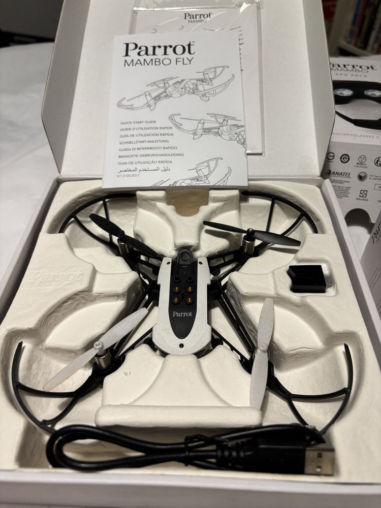 Drone Parrot Mambo Fly + FPV Pack + Flypad