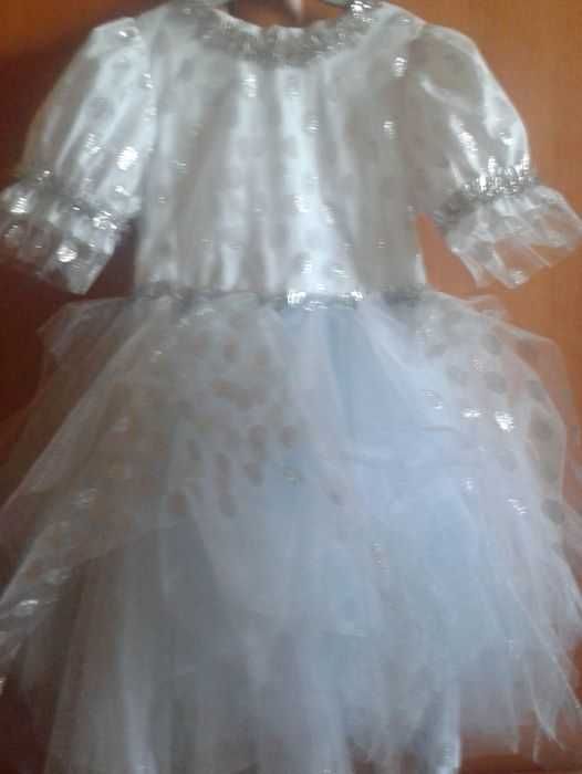 дитячий костюм "Сніжинка" карнавальний