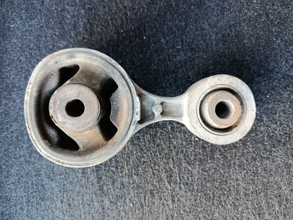 Передня подушка двигуна Хонда CRV 3 2.2 diesel