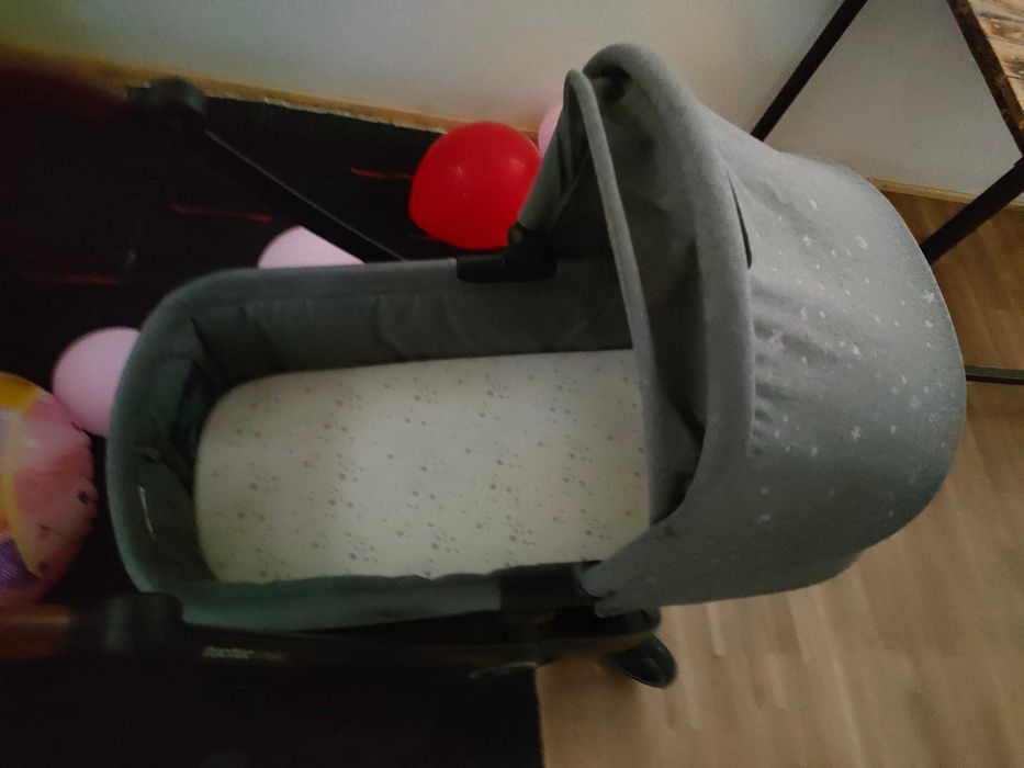 Carrinho de bebé completo