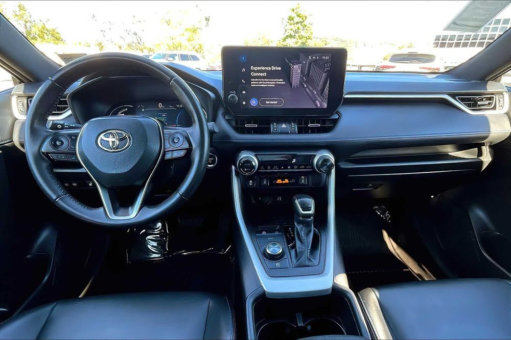 Toyota RAV4 Hybrid XSE      2023